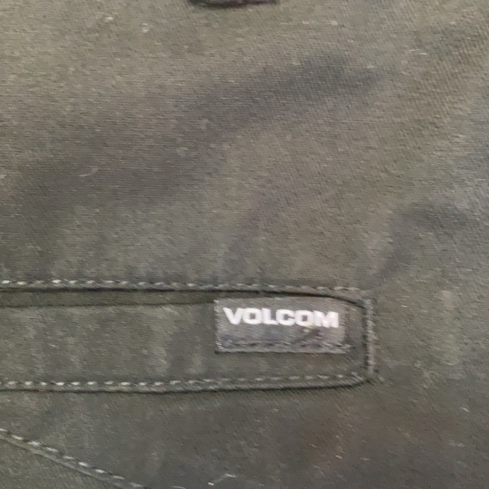 VOLCOM Mens shorts size 38 - Picture 4 of 10